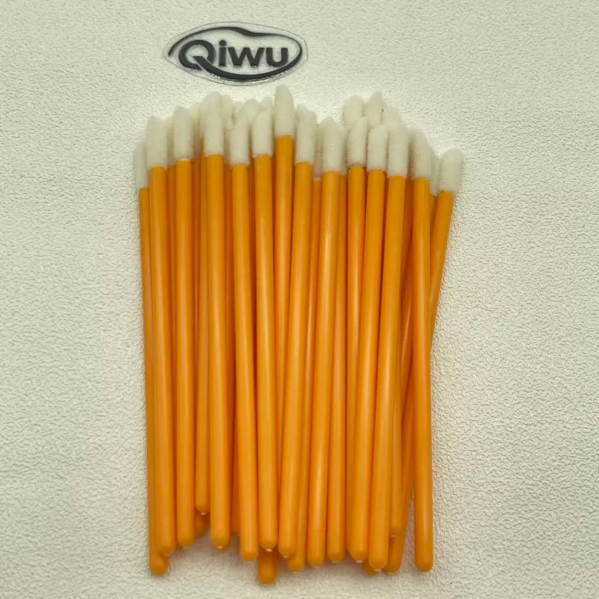 300pcs Lip Brush Brush Eyelash Lipstick Brush Lip Gloss Applicator Wands Makeup Beauty Tool Wands Applicators Disposable Lip