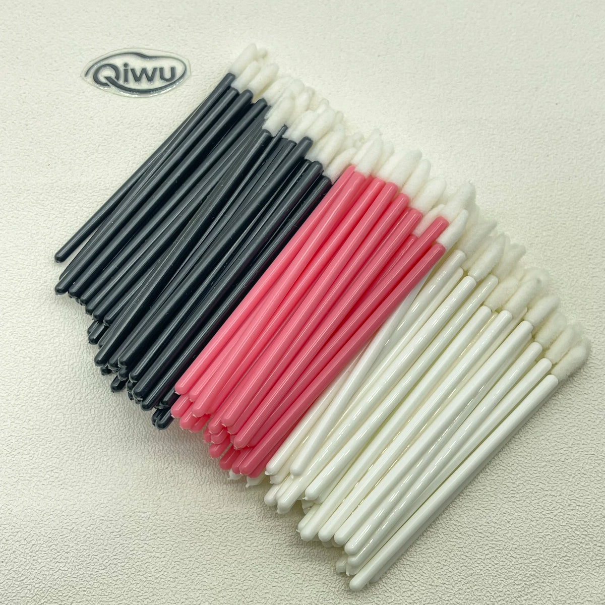 300pcs Lip Brush Brush Eyelash Lipstick Brush Lip Gloss Applicator Wands Makeup Beauty Tool Wands Applicators Disposable Lip