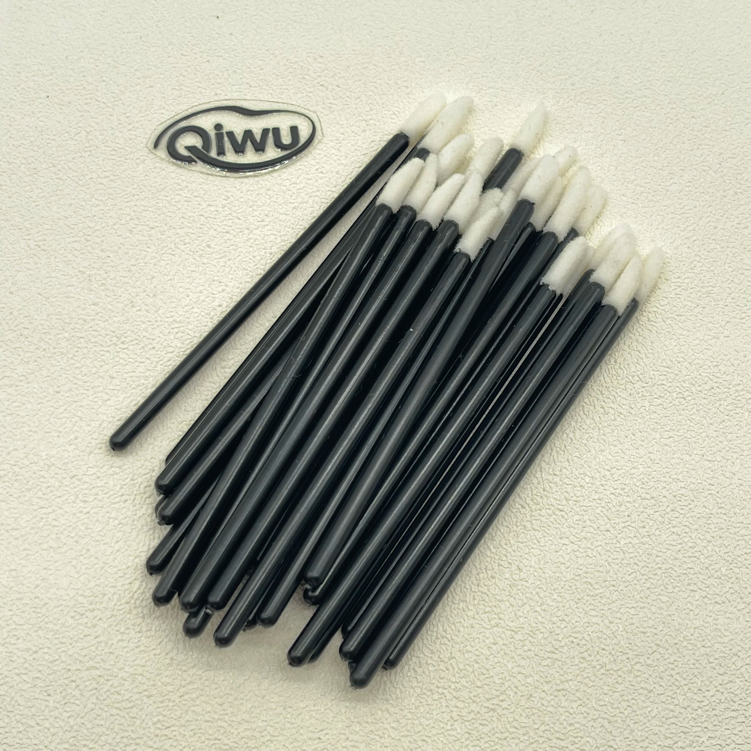 300pcs Lip Brush Brush Eyelash Lipstick Brush Lip Gloss Applicator Wands Makeup Beauty Tool Wands Applicators Disposable Lip